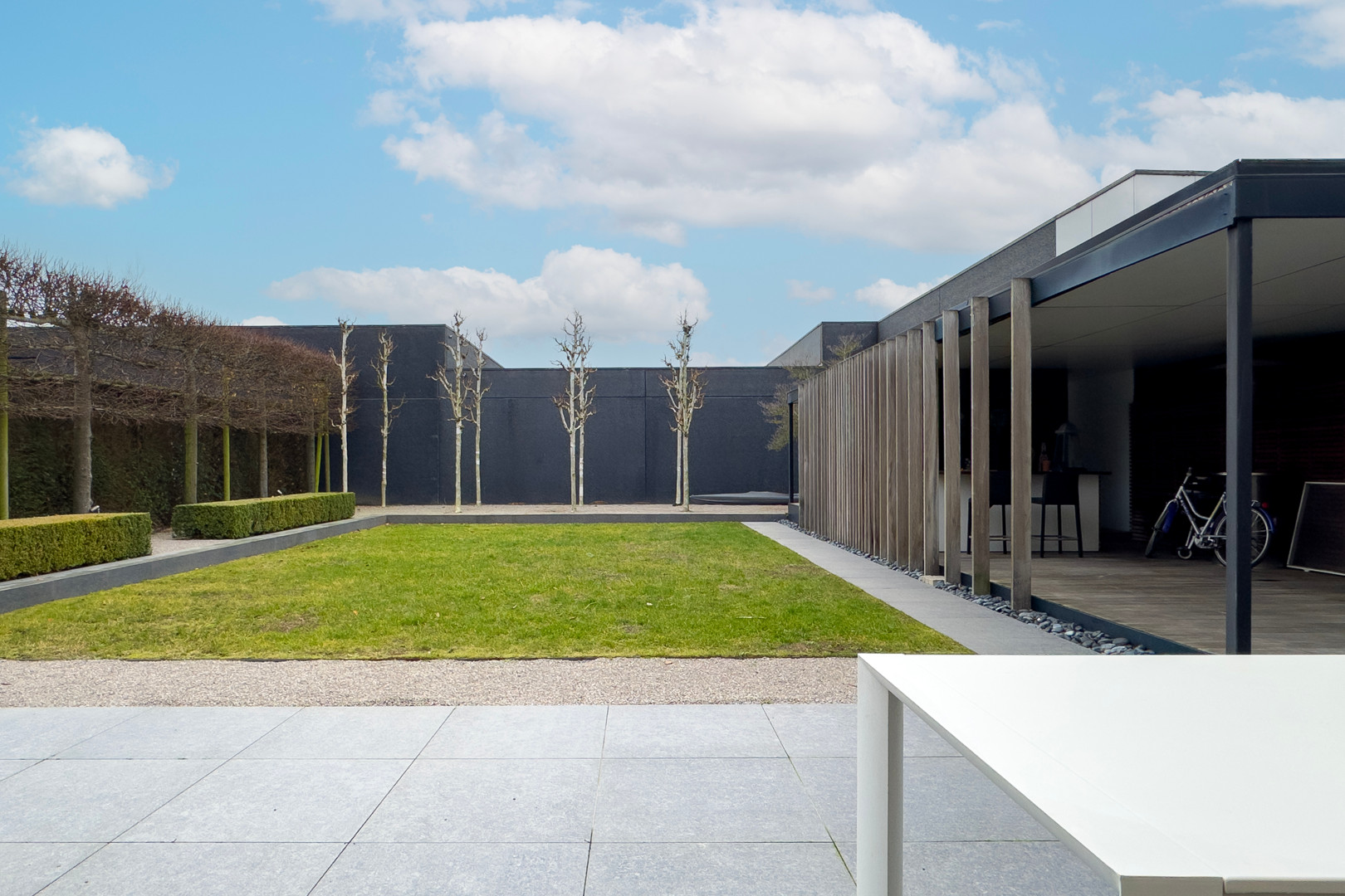 Statige, instapklare, villa te koop op goede ligging nabij Merelbeke centrum. - foto 2