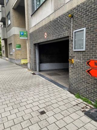 Garage for sale in Antwerp