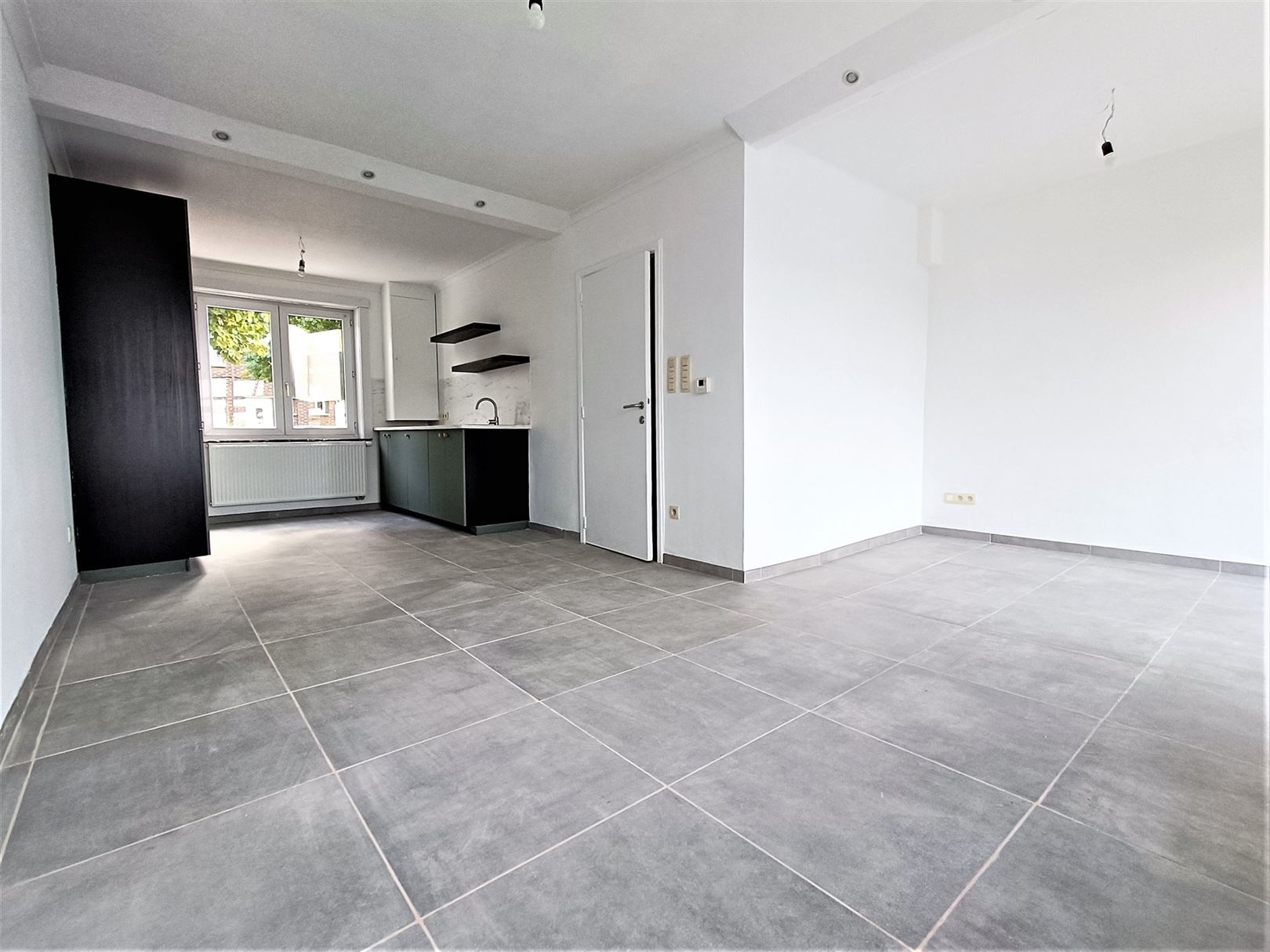 Gerenoveerde, gezellige woning met tuin - foto 3