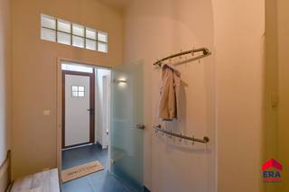 Welkom in deze charmante woning, ideaal gelegen in het bruisende en levendige Maldegem. Hier geniet u van het beste van twee werelden:...