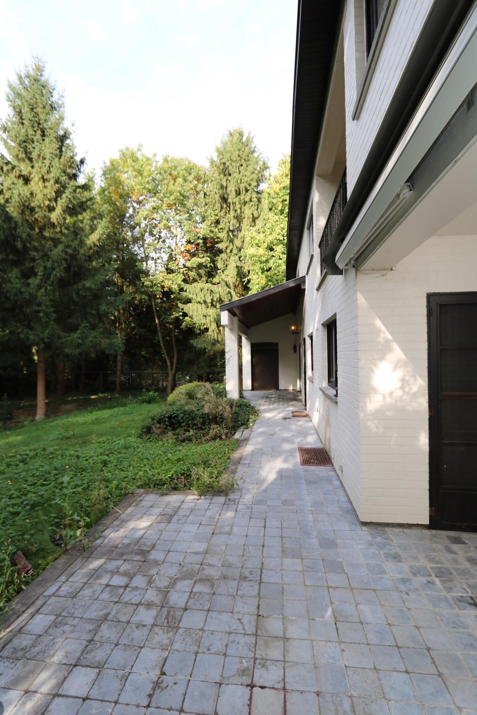 Huis te huur in Maasmechelen met 5 slaapkamers - foto 4