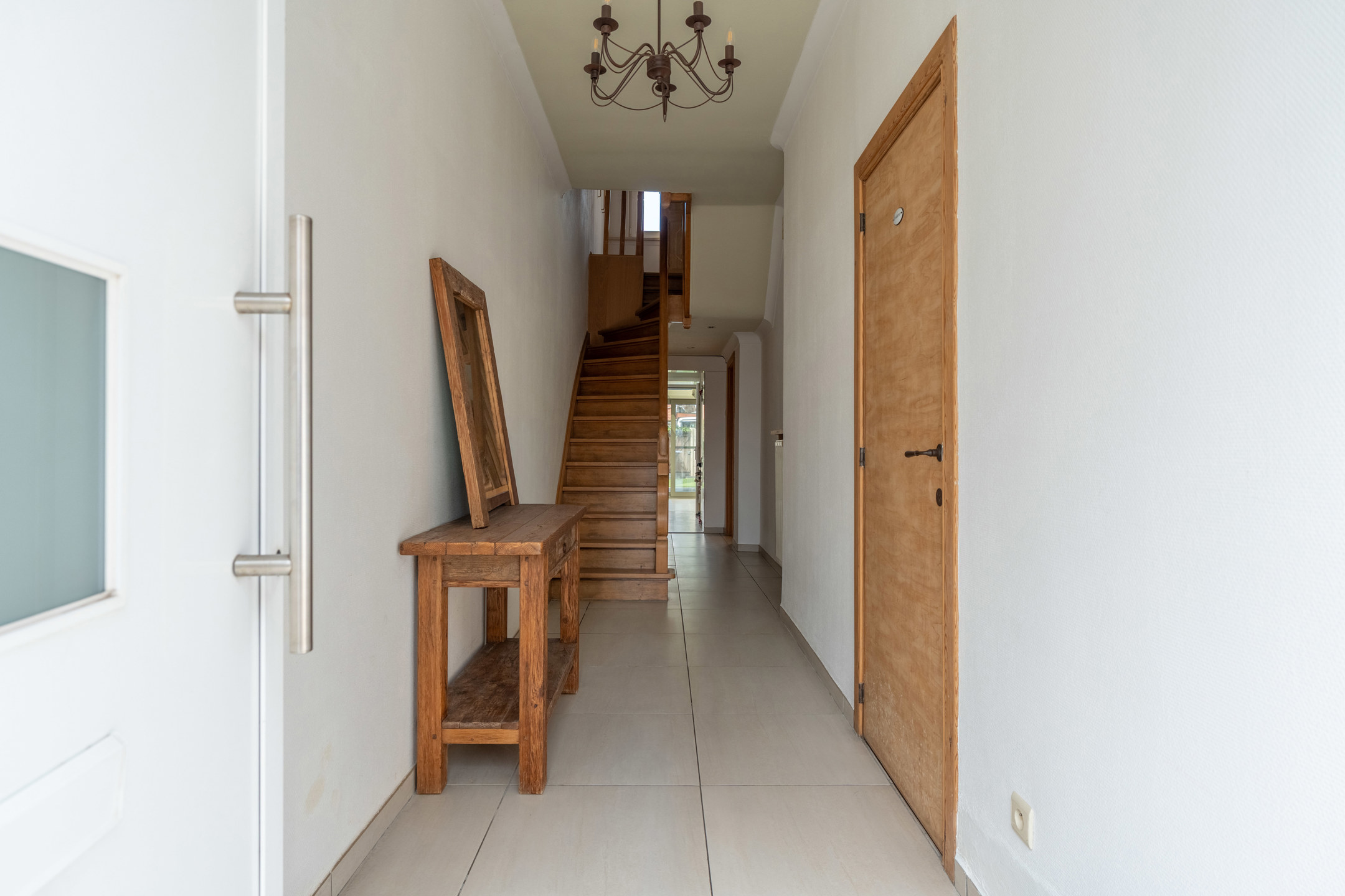 Gezellige stadswoning met 3 gr slpks en toffe tuin op 308 m² - foto 4