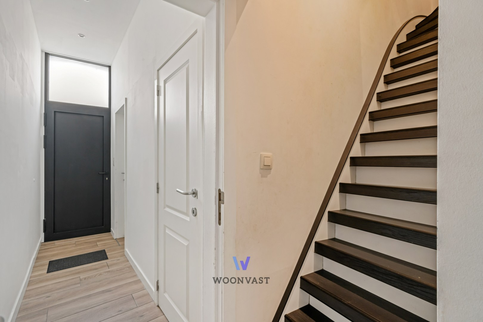 Instapklare woning met 3 slaapkamers en zonnige zuidgerichte stadstuin - foto 2