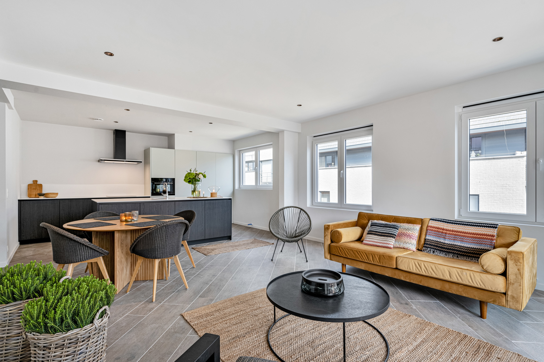 Appartement met 2 slaapkamers in centrum - foto 2
