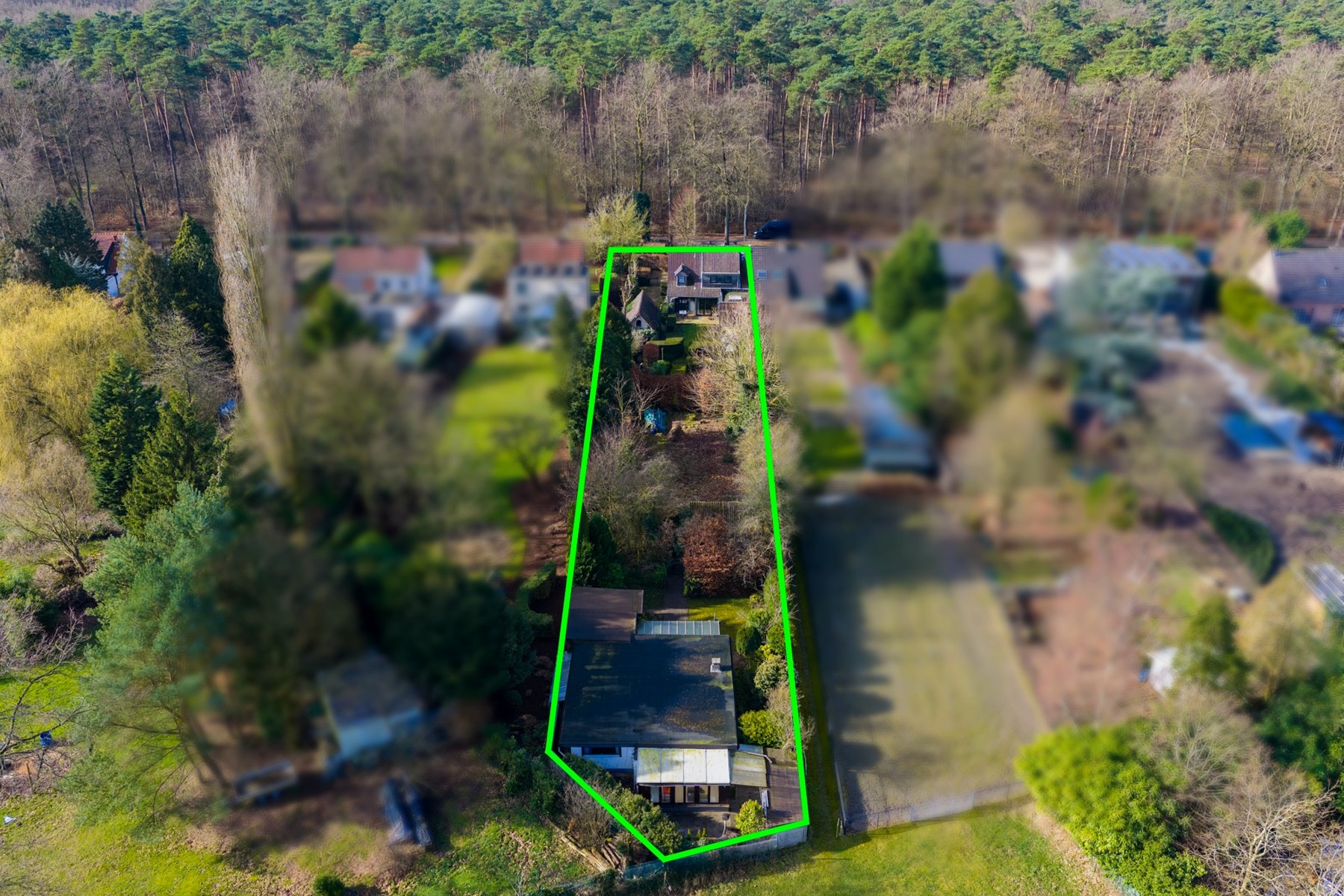 Charmante halfopen woning met polyvalent bijgebouw - foto 1