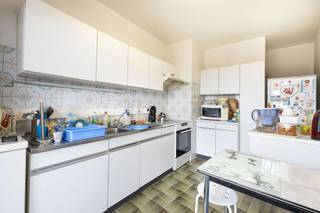 MOLENBEEK-SAINT-JEAN, Quartier Machtens, ruim appartement van ± 100m² bewoonbare oppervlakte gelegen op de 13de verdieping. Het is als...