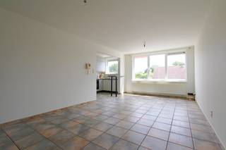 Appartement op een eerste verdieping met 2 slaapkamers en terras te huur in Boom.Indeling :- woonkamer- open uitgeruste keuken- berging...