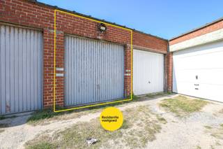 Te koop: garage in de Nuytemanslaan, Blankenberge!Praktische en vlot toegankelijke garage voorzien van een manuele kantelpoort. Ideaal voor het...