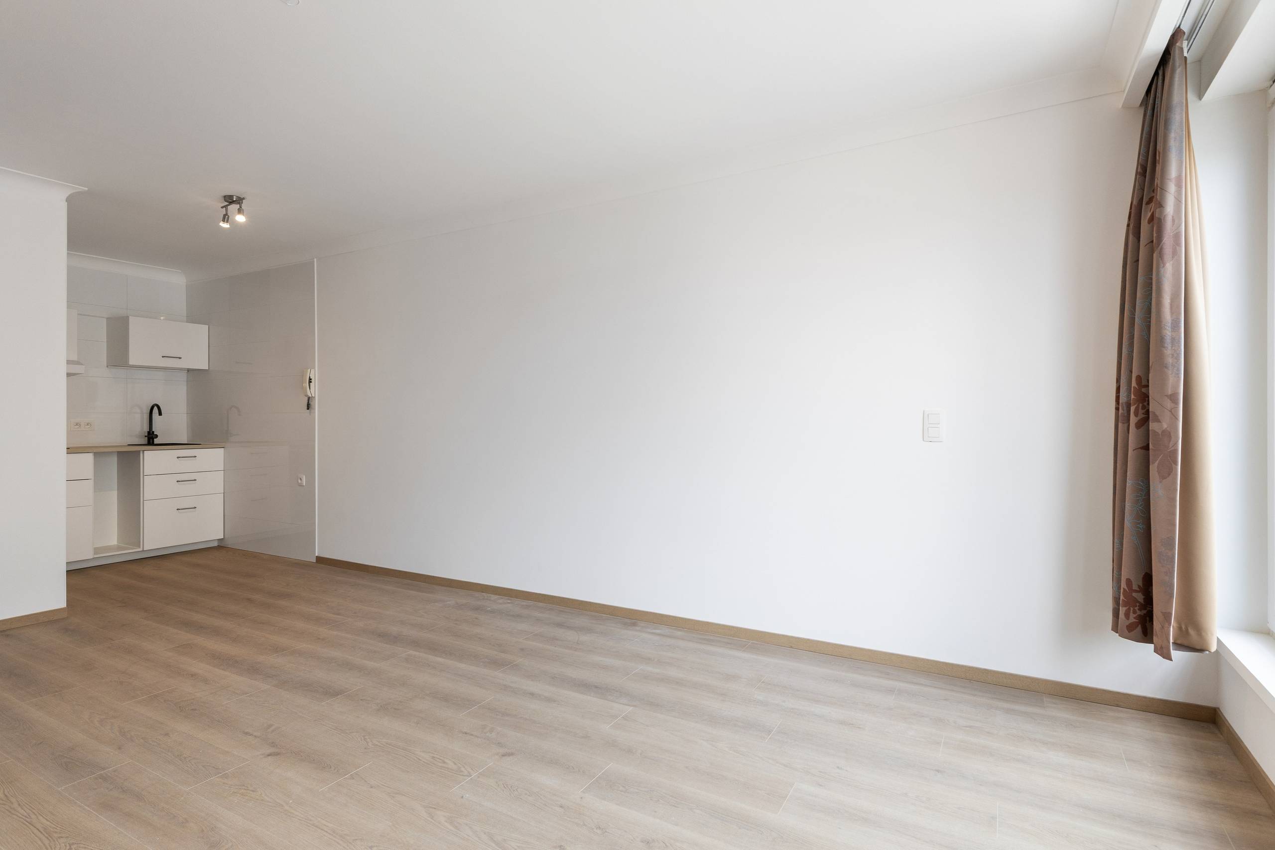 Instapklare, gerenoveerde studio te koop in Zeebrugge! - foto 5