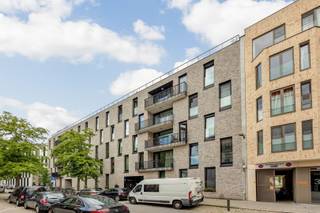 Welkom in residentie Bouwhuis. In het midden van wat we Urban-life noemen. De gezelligheid v. Zurenborg, met koffie van de Walvis of pizza van...
