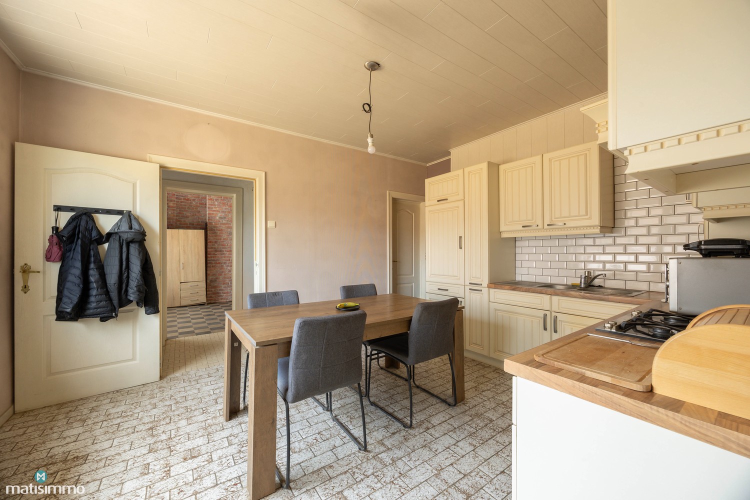 LANDELIJKE GEZINSWONING MET (MOGELIJKHEID TOT) 3 SLAAPKAMERS EN TUIN MET VRIJSTAANDE GARAGE IN MILLEN (RIEMST) - foto 4