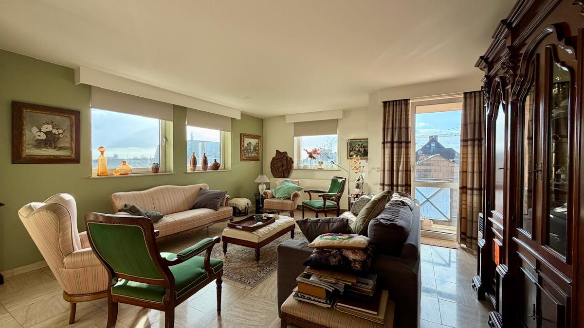 TE HUUR: Ruim appartement van 135m² in Hasselt centrum - foto 4