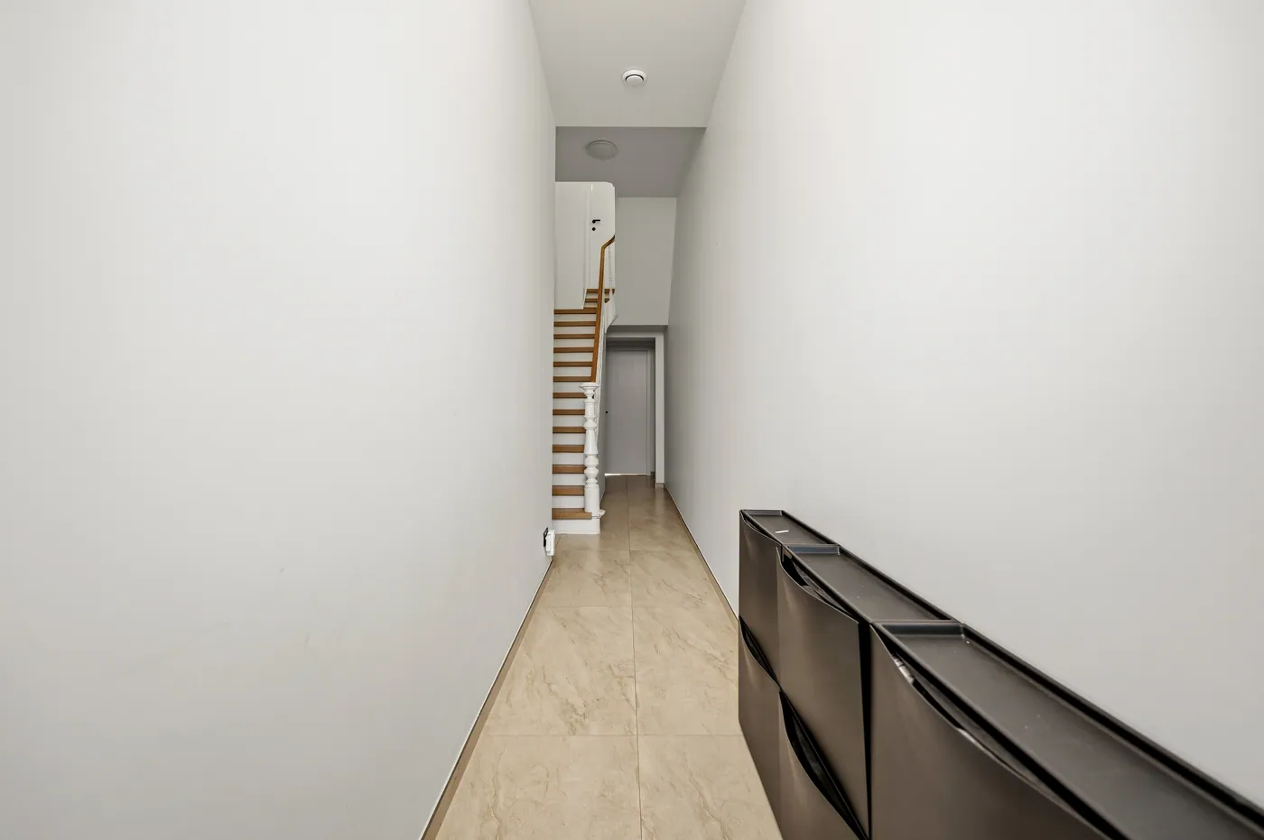 Modern gerenoveerde halfopen woning met 5 slaapkamers, tuin en garage in Tienen - foto 5