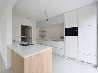 Wonen in Pulle (Zandhoven) in een landelijke sfeer. Op een steenworp van wandelwegen en bosrijke paden.Deze 2 aparte (halfopen) woningen zijn gebouwd...