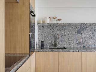 Lichtrijk twee slaapkamer appartement van 70 m2 met adembenemend zeezicht, gelegen aan het iconische Rubensplein in Knokke-Heist.Het appartement is...