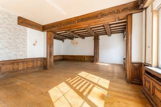 Instapklare, statige herenwoning met 7 slaapkamers en grote stadstuin, pal in het hart van Ronse! Deze karaktervolle woning combineert...