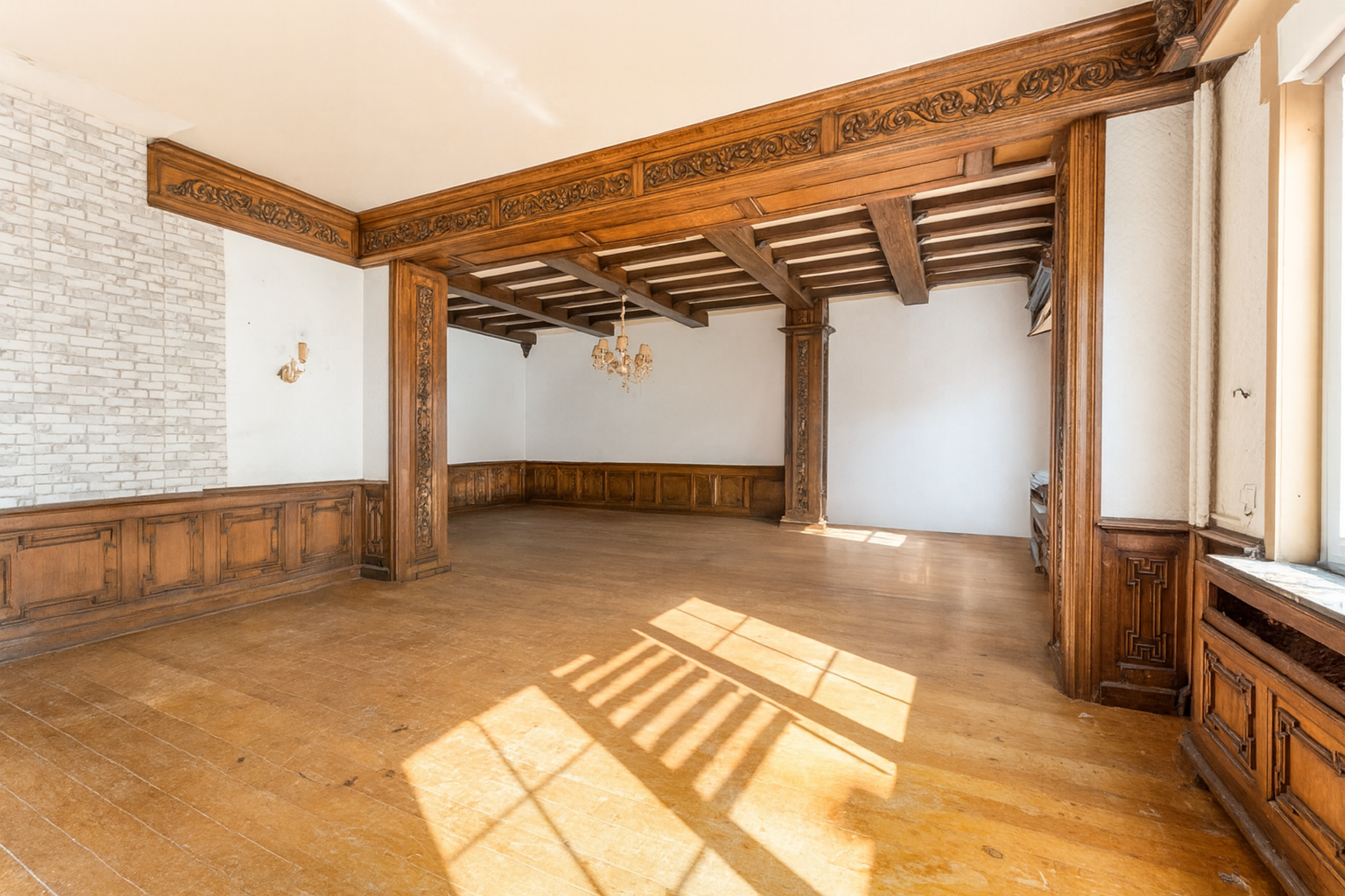 Charmante herenwoning met grote tuin en zonnepanelen.  - foto 2