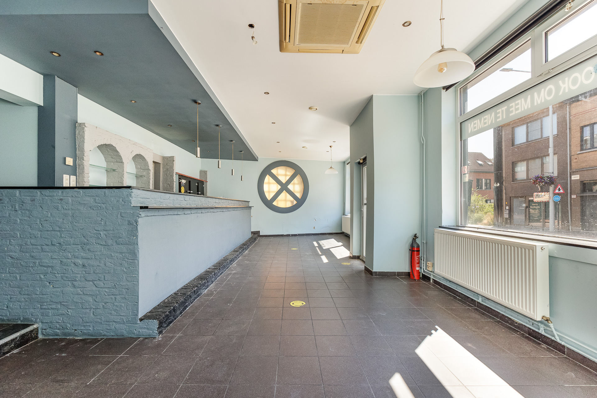 Te renoveren halfopen bebouwing: handel &amp; appartement - foto 5