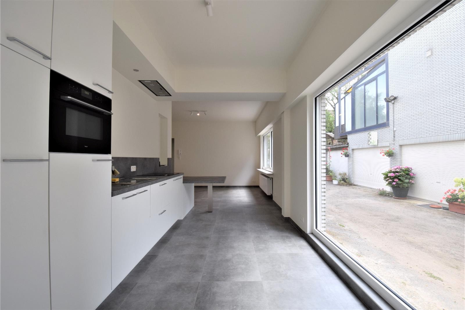 appartement met 2 slaapkamers vlakbij station Gent-Sint-Pieters - foto 2
