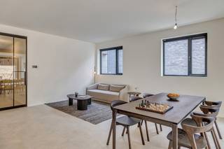 Vernieuwd gelijkvloers appartement in het kloppend hart van KontichWelkom in Kontich: een dorp waar je de bakker nog bij naam kent, waar het leven...