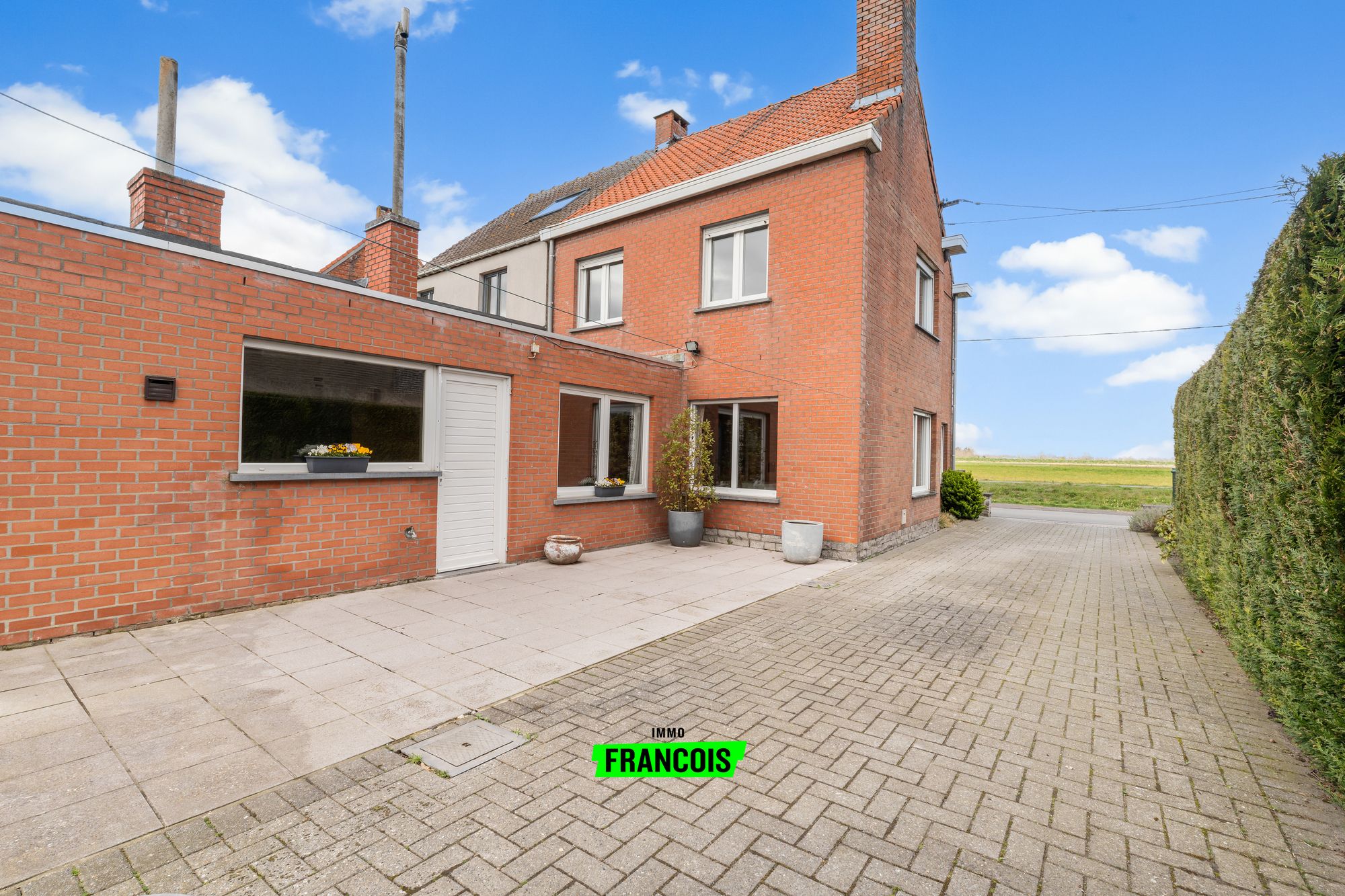House for sale in Zomergem with 3 bedrooms - photo 2