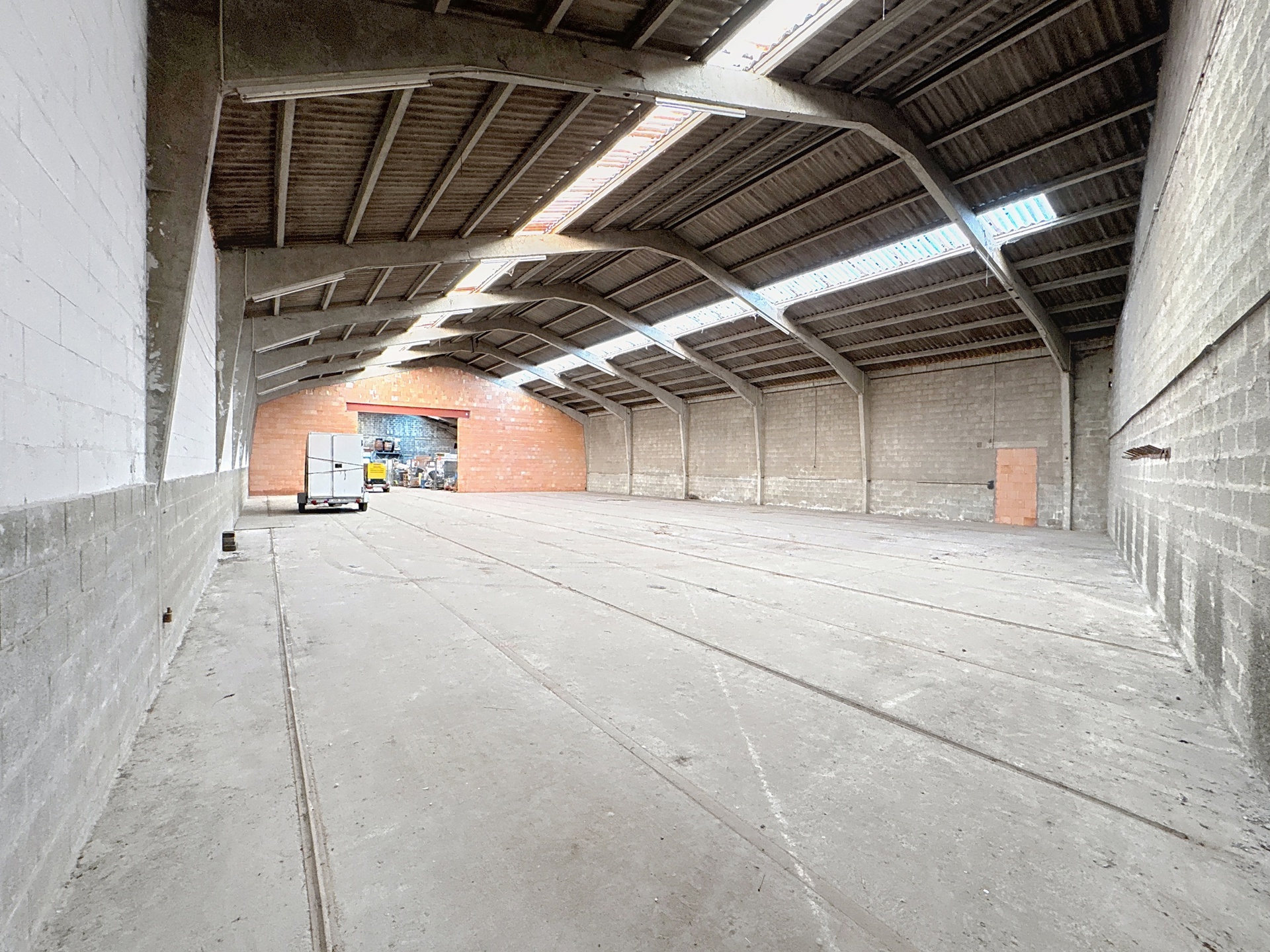 Ruime loods, 546 m² aan veelzijdige mogelijkheden - foto 4