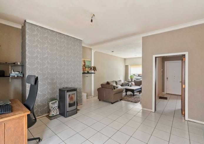 Huis te koop in Oostrozebeke met 4 slaapkamers - foto 3