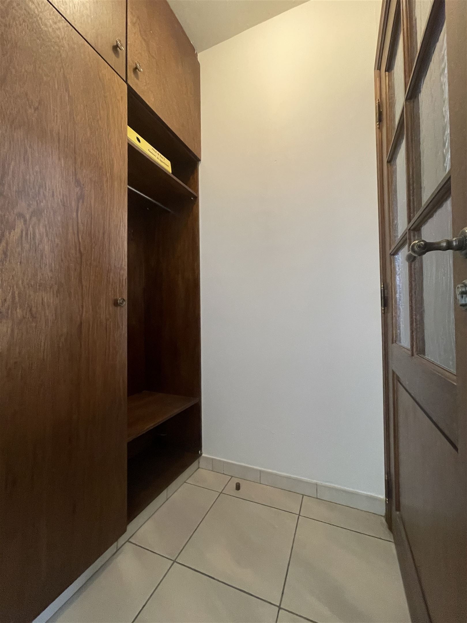 Instapklaar ruim appartement met garage. - foto 2