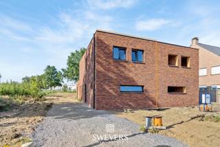House for sale in Beringen