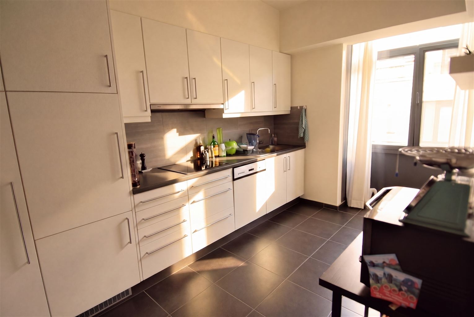 Apartment for rent in Maaseik with 2 bedrooms - photo 3