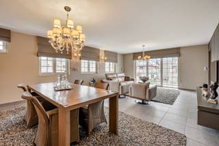 Residentie Elisabeth ligt op een 2de bouwlijn waardoor u in een rustige en groene omgeving kan wonen aan de rand van het Anthos park.Het...