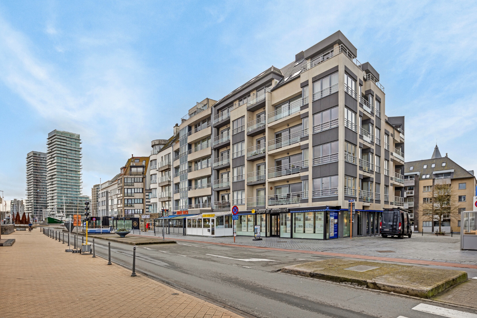 Duplex appartement met 2 slaapkamers en terras, incl. studio - foto 2