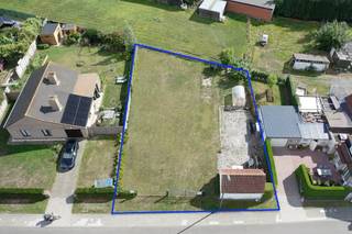 BOUWGROND TE KOOP IN AALTER – GEEN BOUWVERPLICHTING!LIGGINGDeze bouwgrond in Aalter is ideaal gelegen en biedt een perfecte combinatie van rust en...