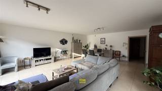 Dit ruim appartement beschikt over twee comfortabele slaapkamers, een volledig uitgeruste badkamer en een functioneel sanitair. De woning bevindt...