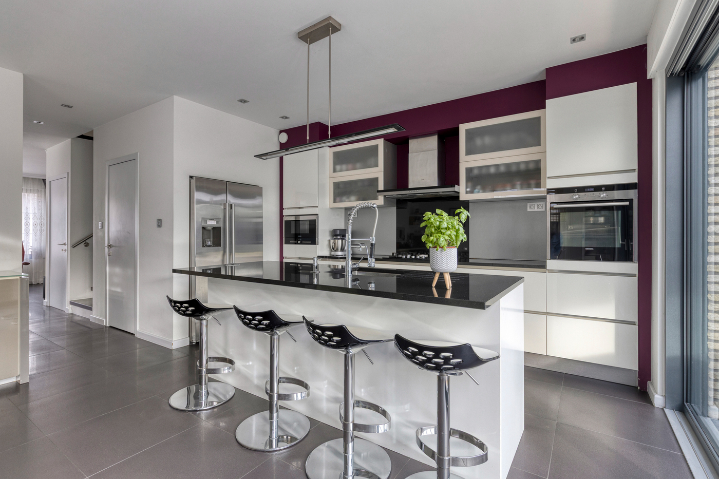 Ruime gezinswoning met 5 slaapkamers, tuinzicht en garage - photo 2