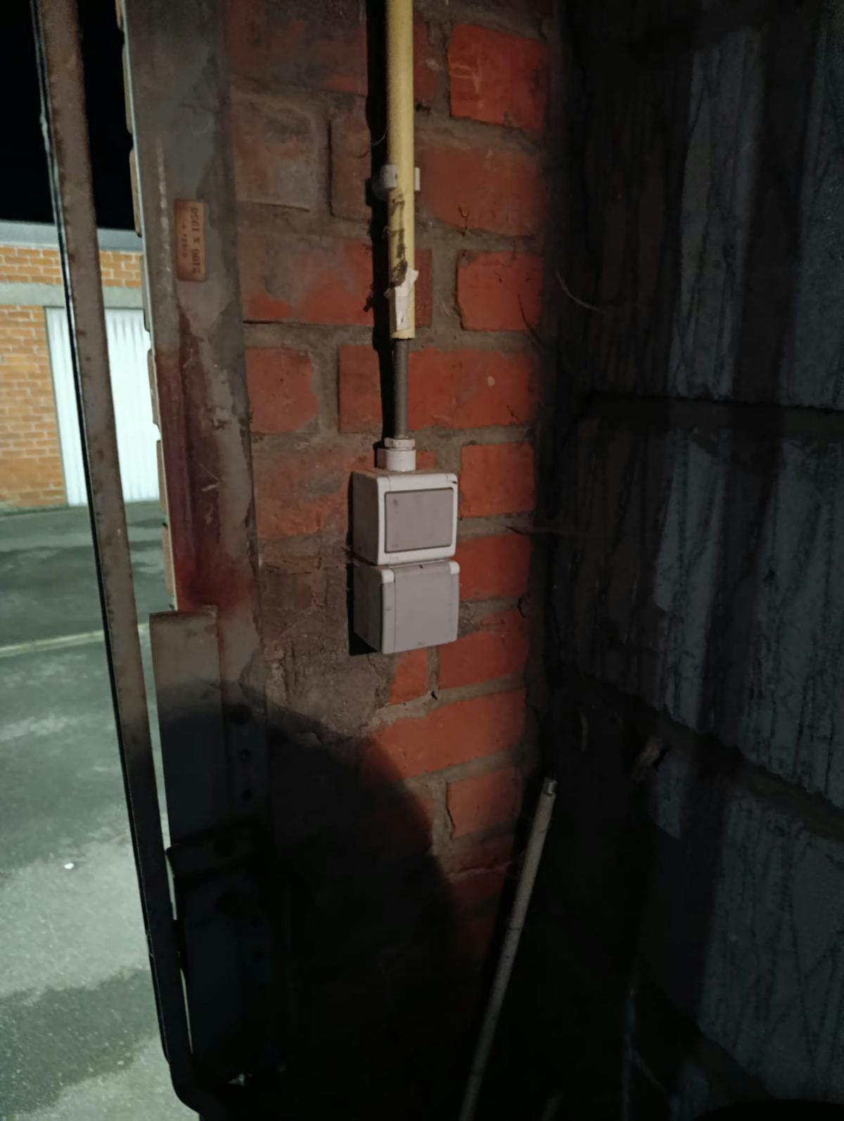 Garage à vendre à Ypres sur la Brugseweg - photo 2