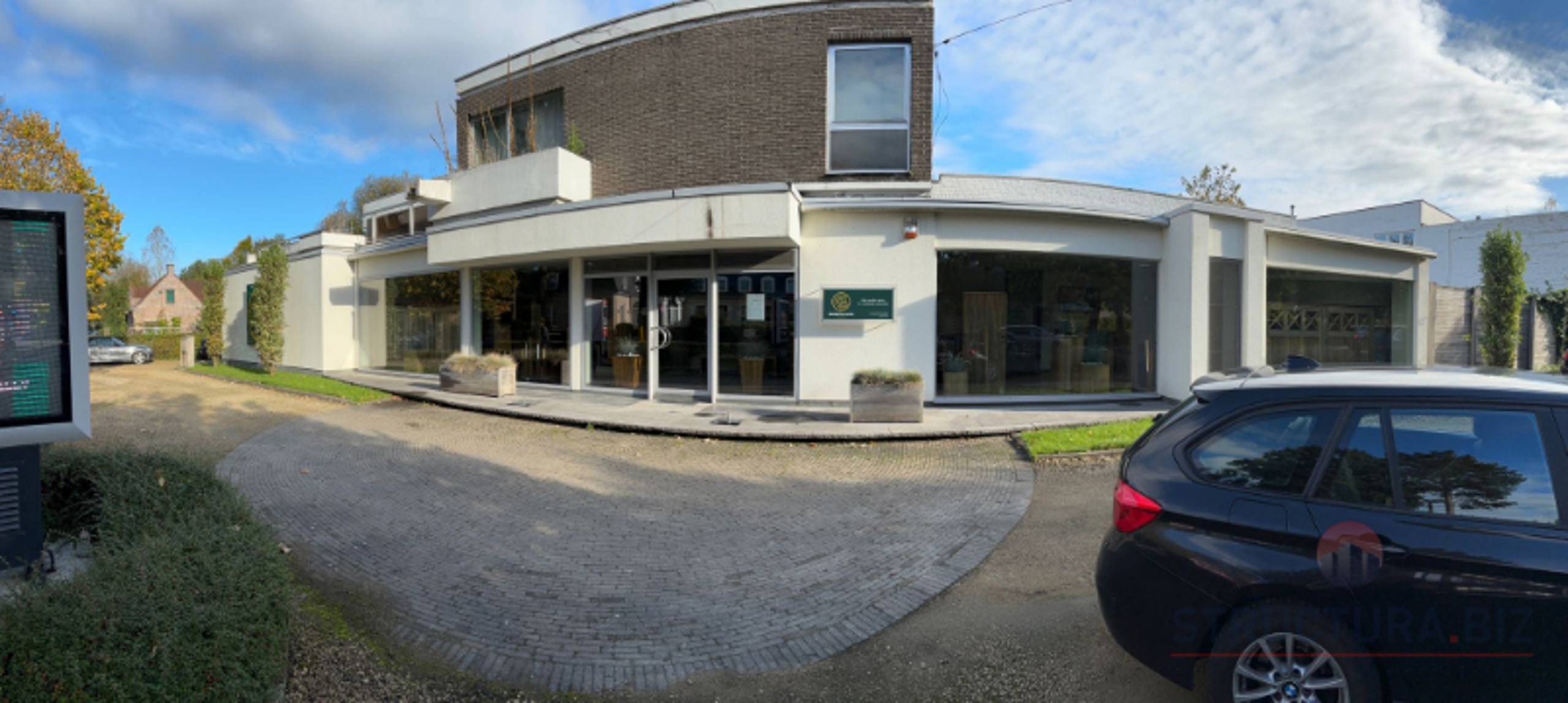 Commerciële Showroom met Magazijn op Toplocatie in Bonheiden – Te koop - foto 2