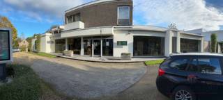 Dit moderne nieuwbouw bedrijfspand, gelegen aan de Rijmenamseweg 171 in Bonheiden, biedt een unieke kans voor ondernemers die op zoek zijn naar...