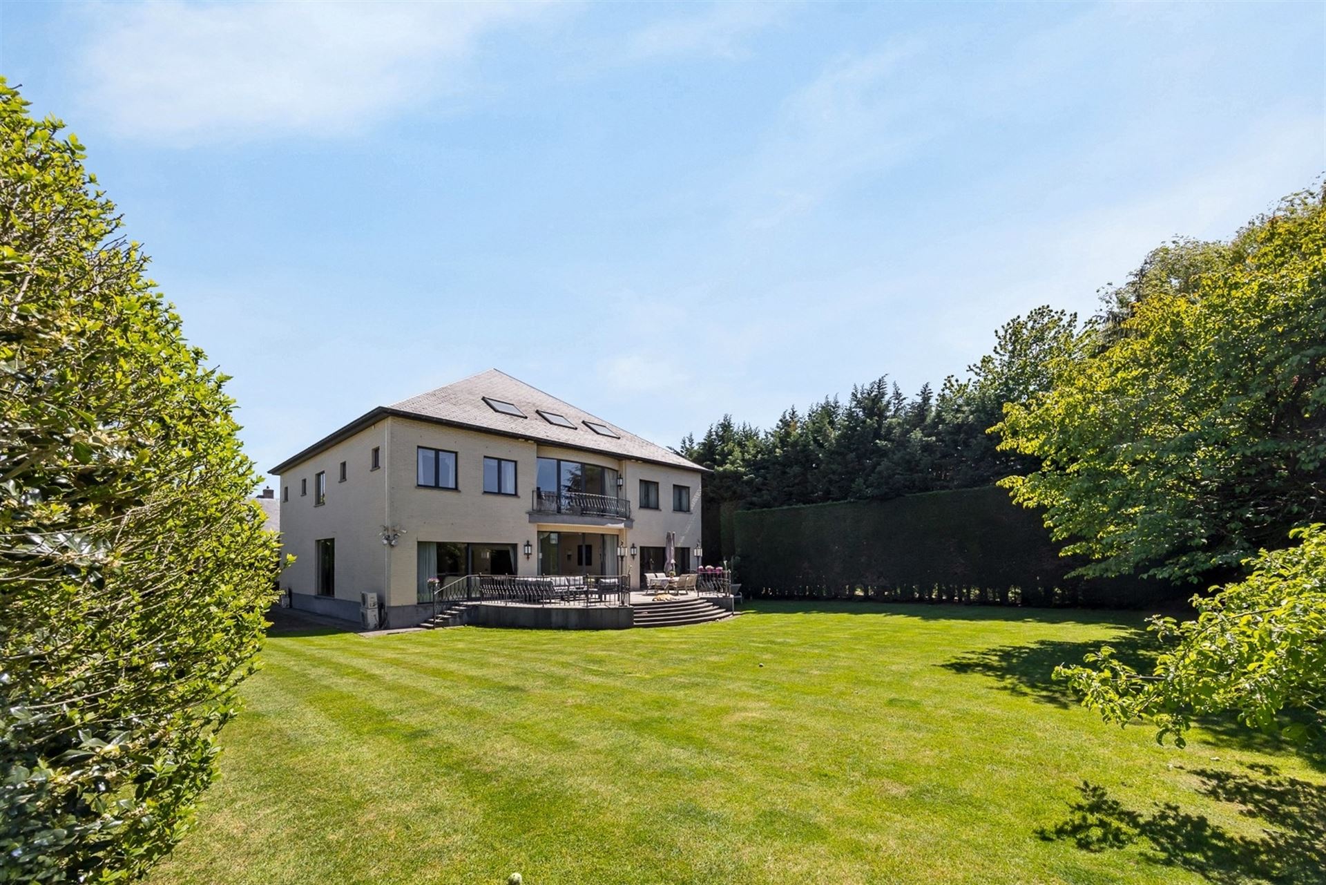 Maison à vendre à Anvers avec 6 chambres - photo 1