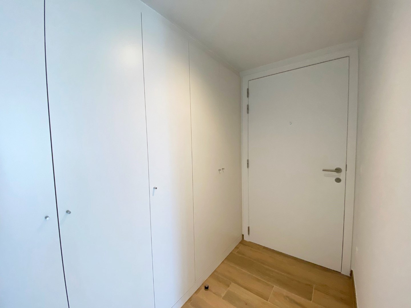 KWALITATIEF EN ENERGIEZUINIG NIEUWBOUWAPPARTEMENT MET 1 SLAAPKAMER EN AUTOSTAANPLAATS - foto 4