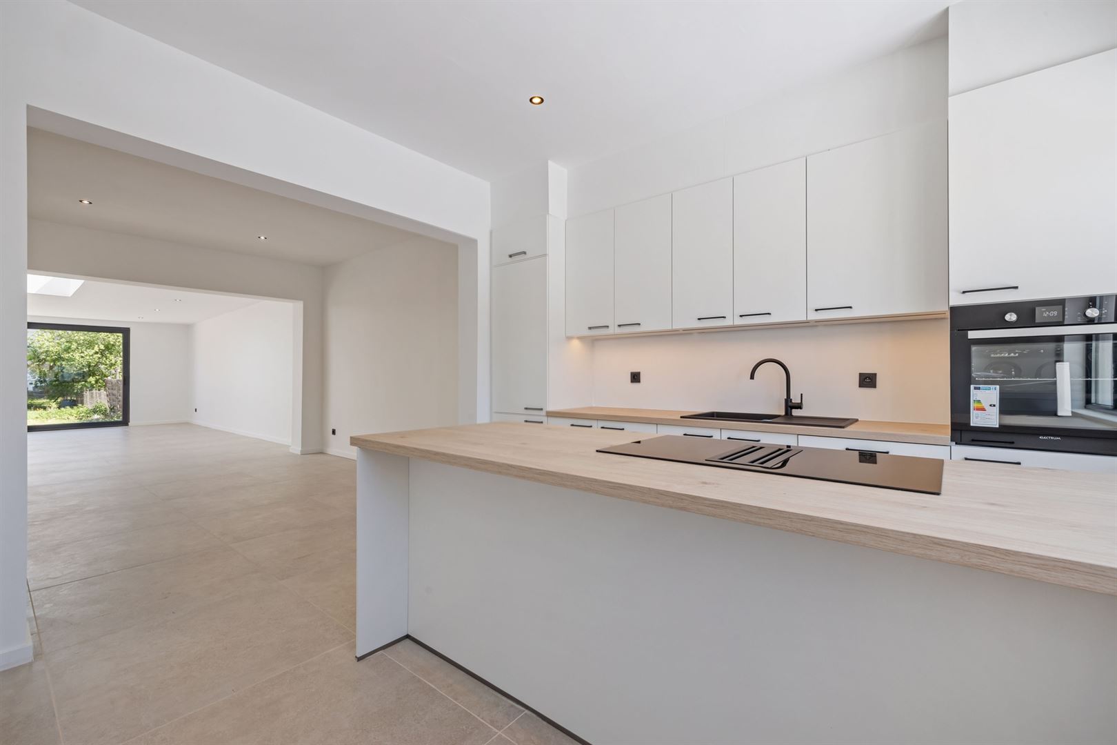 House for sale in Sint-Niklaas with 4 bedrooms - photo 5