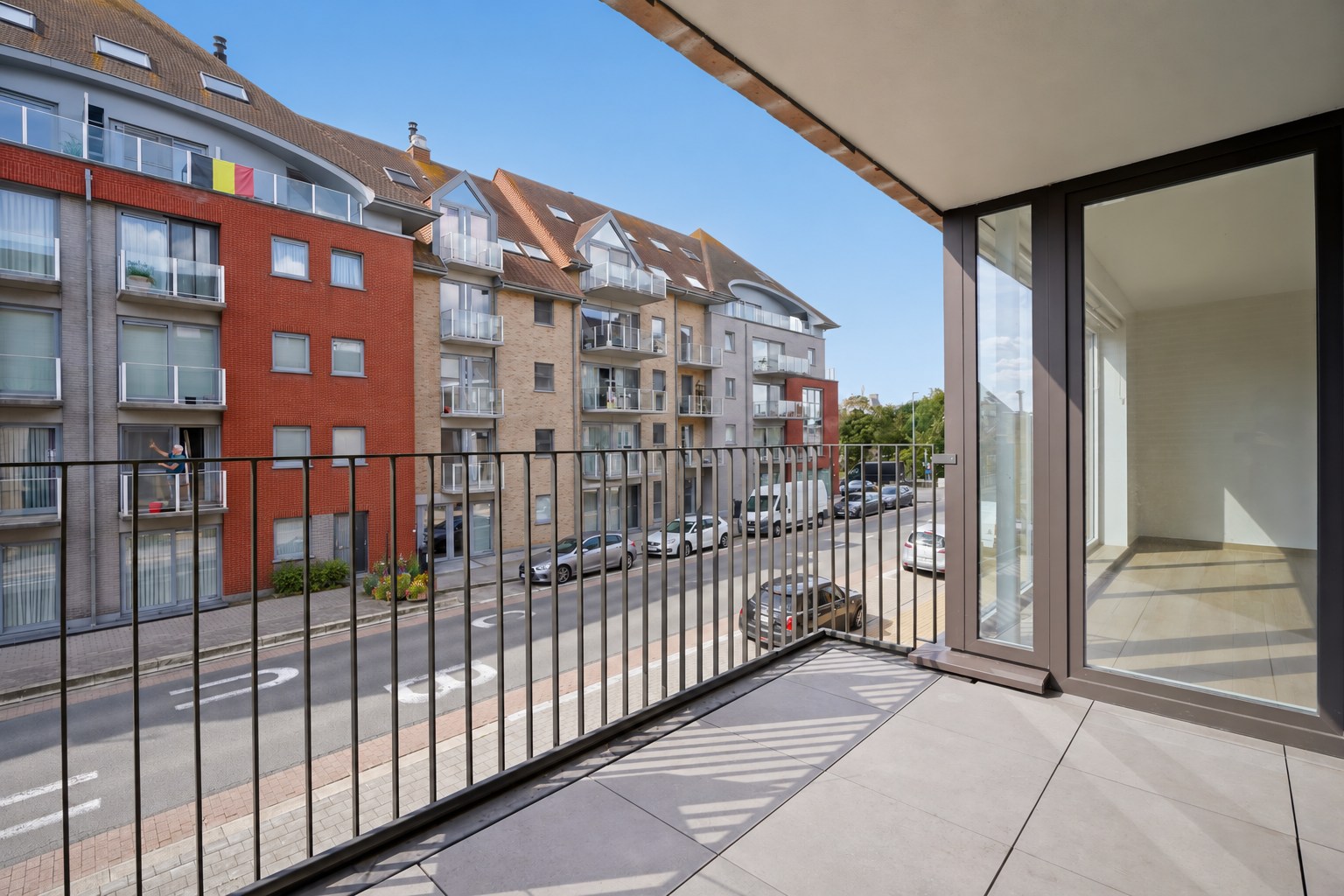 Modern recent appartement in het centrum van Veurne. - foto 5