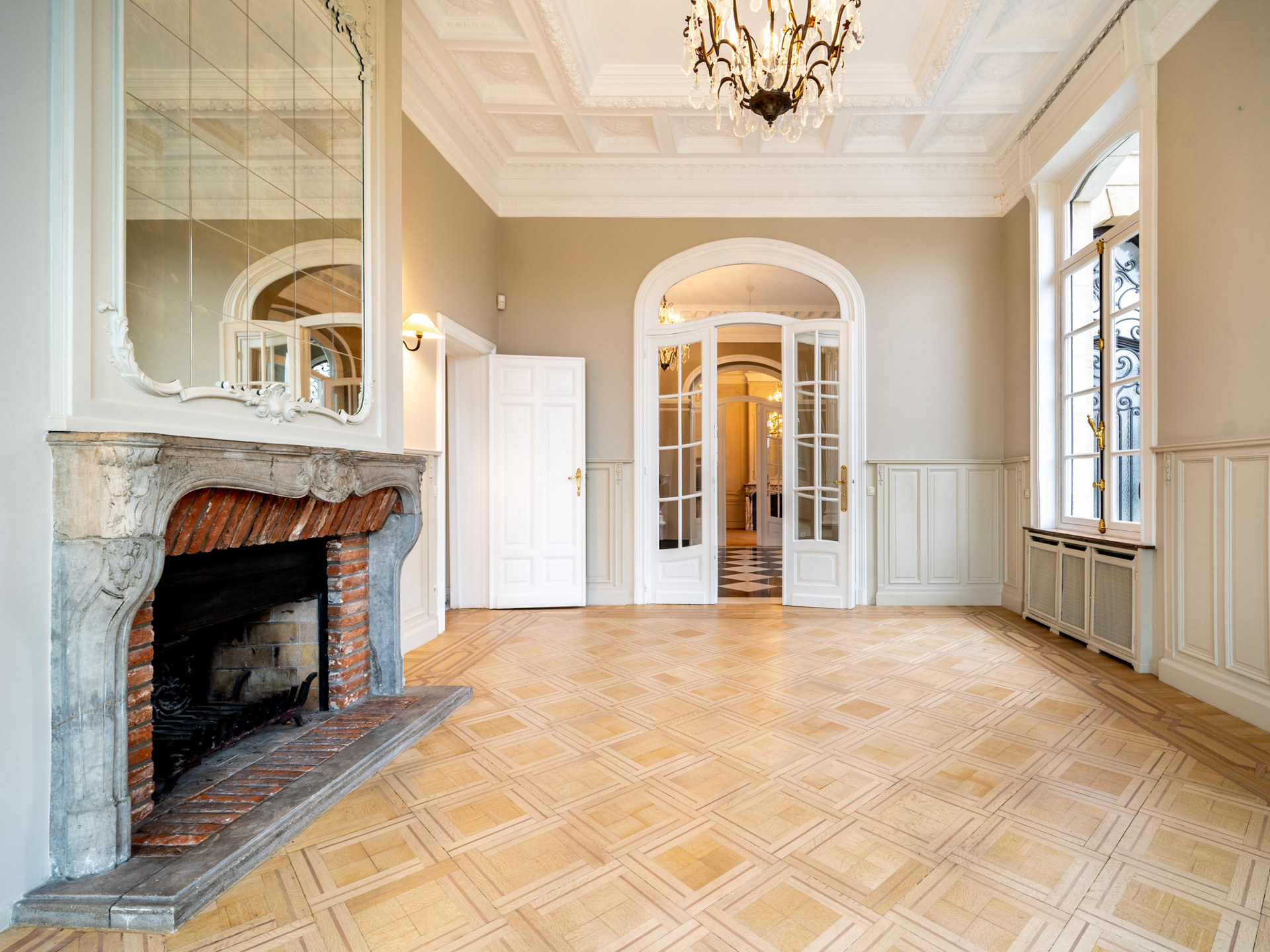 House for rent in Woluwe-Saint-Pierre with 5 bedrooms - photo 3