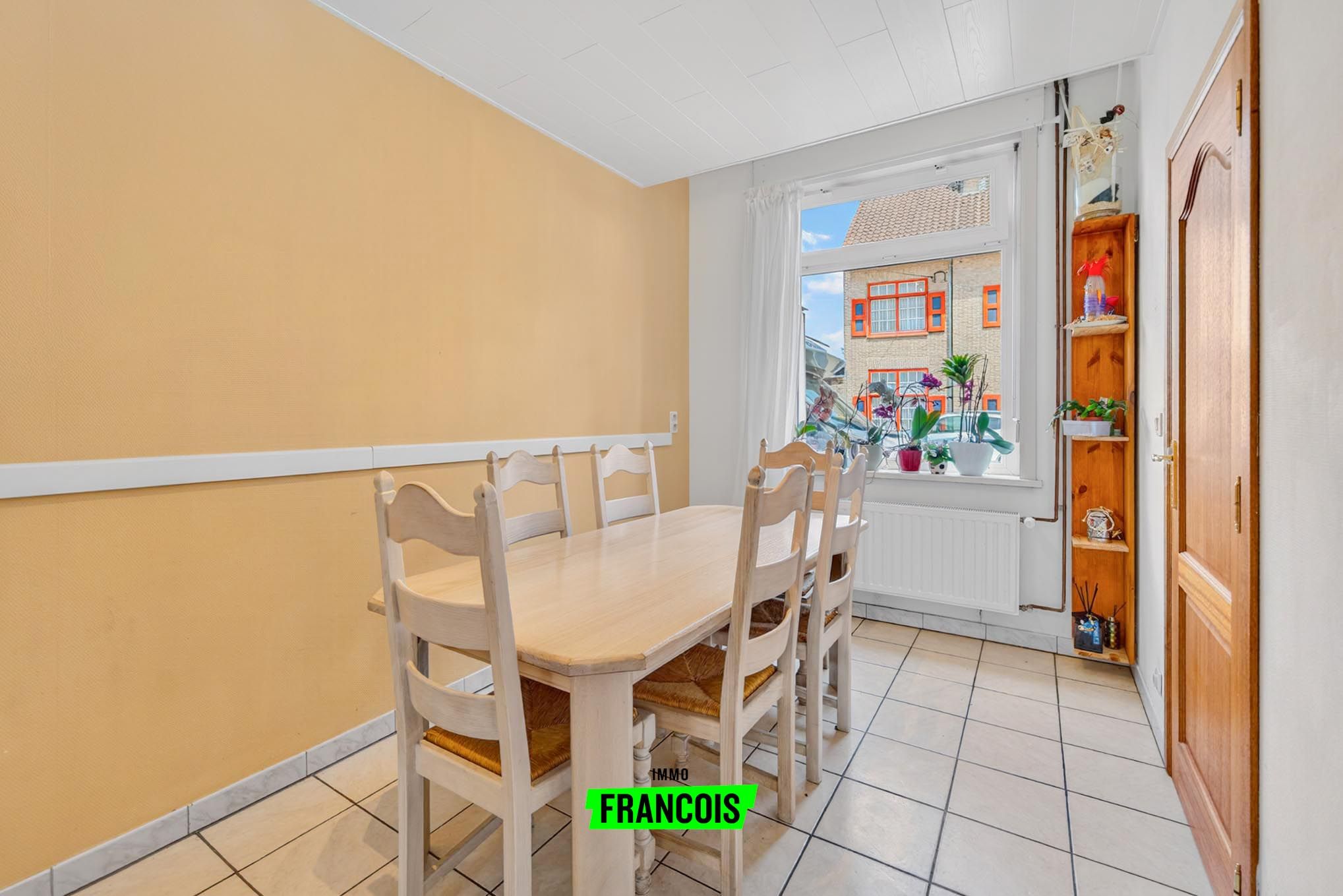 Karaktervolle woning met 5 slaapkamers te koop op centrale ligging in Leke - foto 5