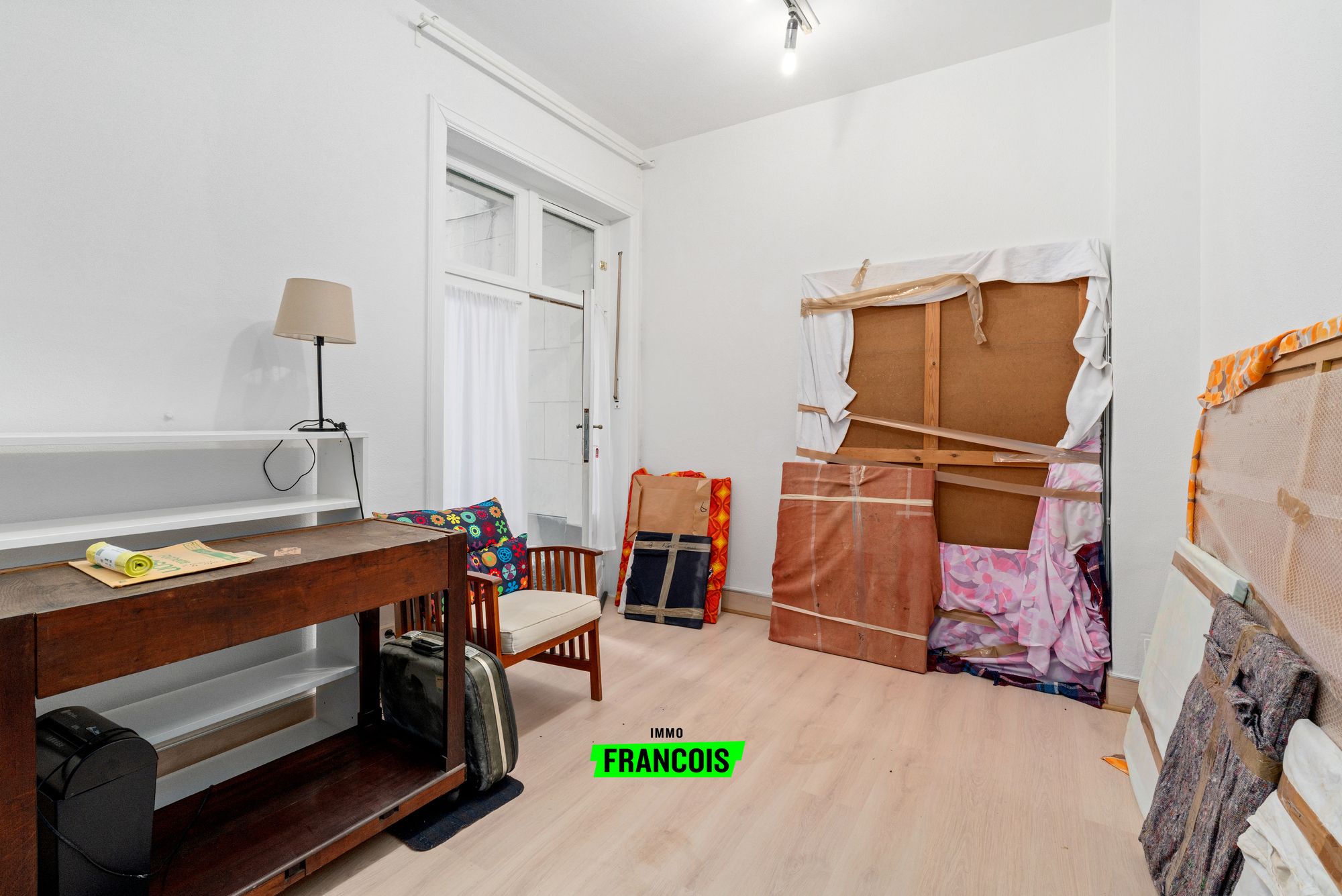 Licht en gerenoveerde professionele ruimte – Zeer aantrekkelijke locatie - foto 4