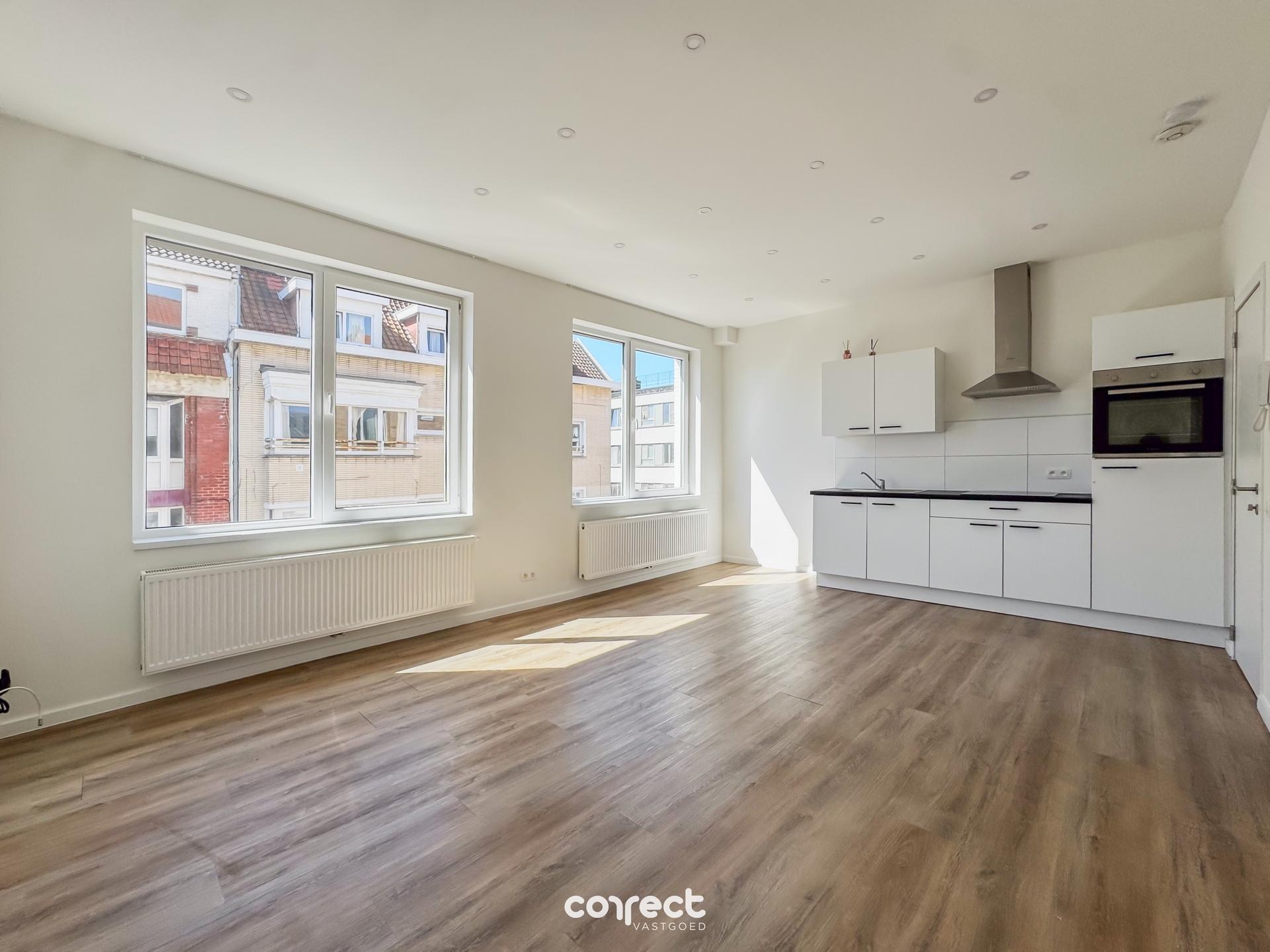 Charmant 1-slaapkamerappartement in hartje Oostende - foto 2