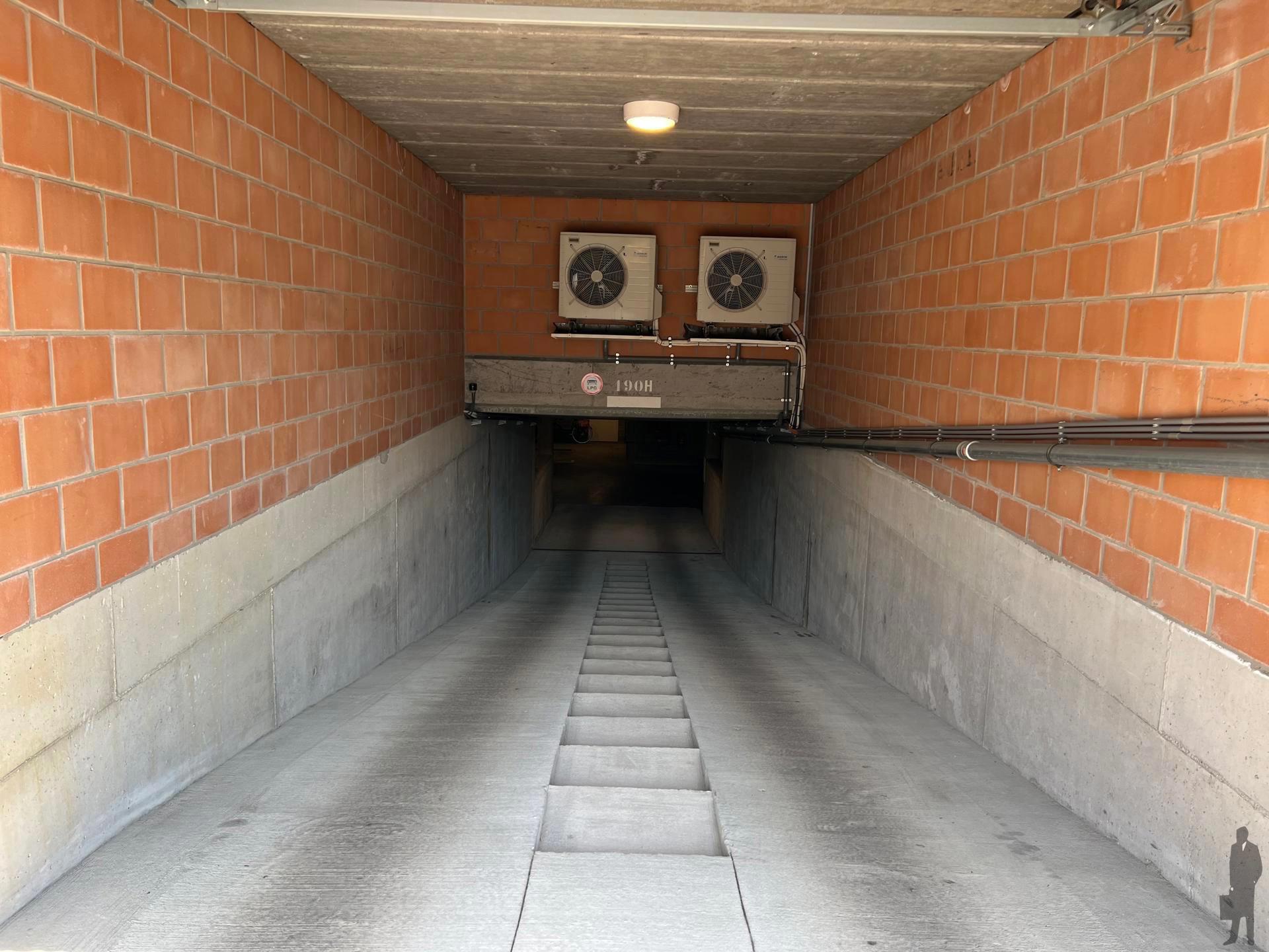 Autostaanplaats te koop in ondergrondse parkeergarage te Lille - foto 3