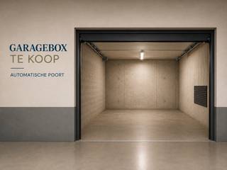 <span>Ondergrondse garagebox met automatische poort gelegen op gunstige locatie te Oogstraat in Berchem.</span><br /><br /><span>3,9m breed en 5,1m diep.</span><br /><br /><span>Voor bijkomende informatie en/of een bezoek, kan u ons steeds contacteren.</span><br /><br /><span><strong>BIJZONDERHEDEN;</strong></span><br /><span>* Gelegen in een recent gebouwde residentie</span><br /><span>* Voorzien van een automatische poort</span><br /><span>* Ruime parking</span><br /><span>* Onder registratierechten</span><br /><span>* Beschikbaar bij akte</span>