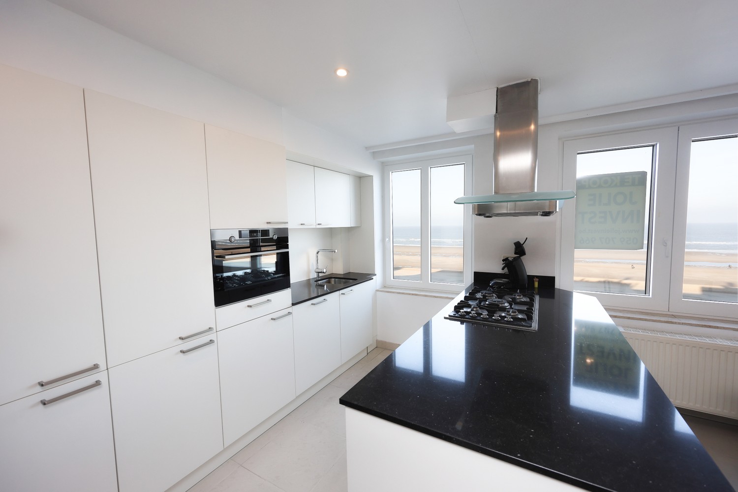 APPARTEMENT  AVEC VUE SUR LA MER AVANT! - photo 2