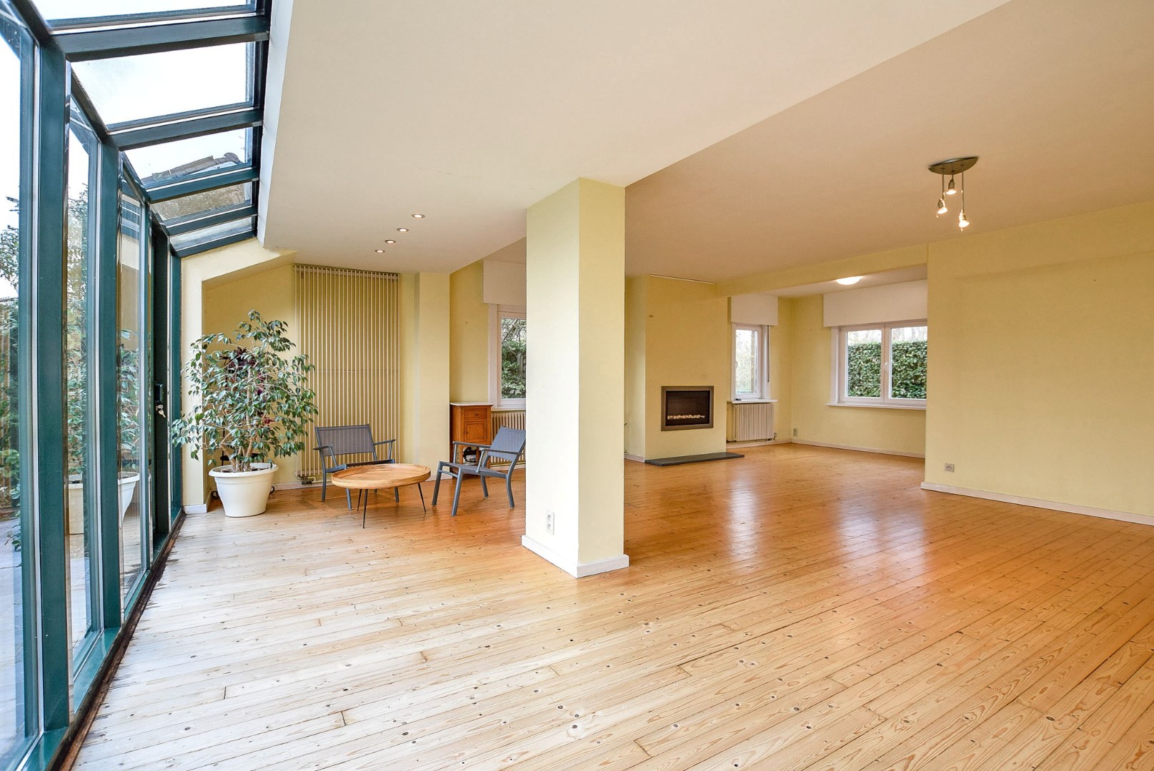 Prachtige open bebouwing met onderhoudsvriendelijke tuin te Oostduinkerke op 642 m². - foto 1